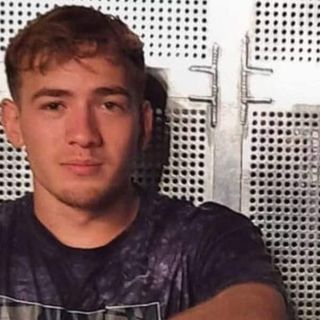 Uccise il padre e l'amico che li ospitava, la Procura chiede l'assoluzione per Sacha Chang: "Incapace di intendere e volere"