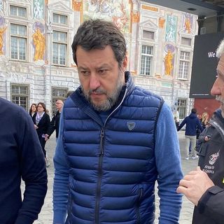 Salvini a Genova: "Il ponte sullo Stretto? Sarà l'opera più 'green' del mondo