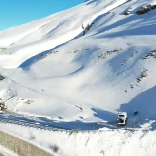 Ripartito per la Francia il tir bloccato nella neve al Maddalena. Attesa per oggi la riapertura [VIDEO]