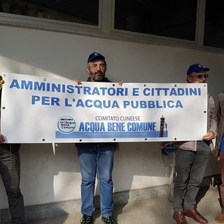 Gestione pubblica dell'acqua: "Il sindaco di Alba mette in discussione questa decisione democratica" Gestione pubblica dell'acqua: "Il sindaco di Alba mette in discussione questa decisione democratica"