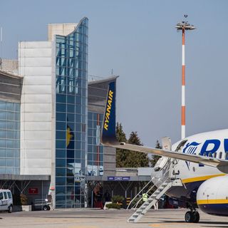 Cuneo saluta Palermo e Cagliari: Ryanair chiude i rubinetti dell’inverno su Levaldigi Cuneo saluta Palermo e Cagliari: Ryanair chiude i rubinetti dell’inverno su Levaldigi