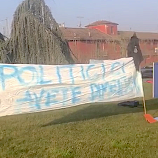 Ad Alba spunta una rotonda "anti Dad" [VIDEO]