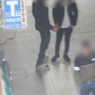 Alba, rintracciate cinque persone  accusate di spaccio dopo il sequestro  del residence alla Stazione” [VIDEO]