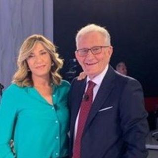 Beppe Ghisolfi insieme con la conduttrice Marta Merlino