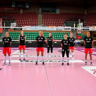 Volley femminile A1 - Cuneo al lavoro, Candi e Signorile elogiano le compagne più giovani: "Voglia di dimostrare e e tanta grinta da parte loro"