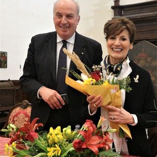 Barbara Ronchi della Rocca incanta Ascoli con “Lo splendore della tavola” (Galleria Fotografica)