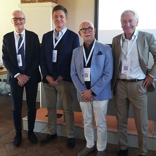 L'equipe del dottor Novali, presso la Casa di Cura Città di Bra L'equipe del dottor Novali, presso la Casa di Cura Città di Bra