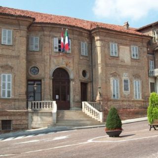 Le scuole di Bra in gara per raccogliere i sacchi arancioni inutilizzati