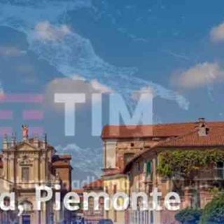 Cartolina da Bra nello spot di Tim per presentare l’arrivo della rete ultraveloce