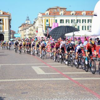 L'arrivo a Cuneo della 13ª tappa del Giro d'Italia, lo scorso 20 maggio (foto Valerio Giraudo)