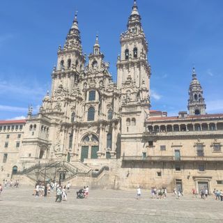 La  cattedrale di Santiago di Compostela e Finisterre