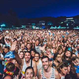 Hacker mettono in scacco le pagine social di Collisioni, lo staff: "Non rispondete ad eventuali messaggi via Facebook o Instagram" Hacker mettono in scacco le pagine social di Collisioni, lo staff: "Non rispondete ad eventuali messaggi via Facebook o Instagram"