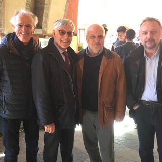 Olindo Cervella, insieme al sindaco e agli assessori uscenti Maurizio Marello, Gigi Garassino e Massimo Scavino, alla manifestazione albese del marzo scorso