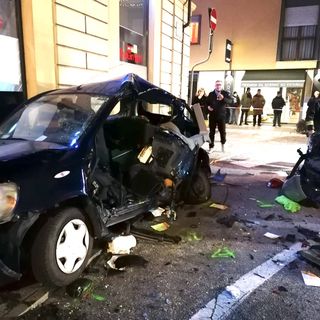 Alba, pauroso incidente in corso Michele Coppino: deceduta una 64enne