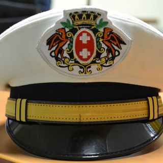 Bra, alla guida con la patente revocata da cinque anni e senza assicurazione da due