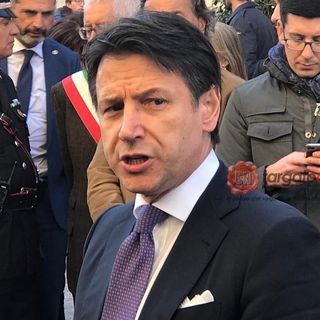 In foto, Conte durante l'incontro in Prefettura del marzo 2019