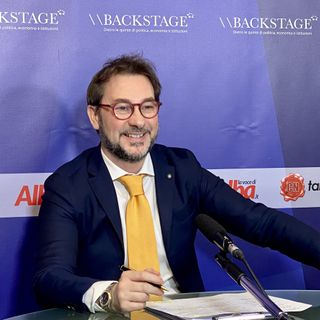 Backstage: giovedì sera al centro della puntata, ancora chiuse piscine, palestre, teatri. Conduce Gian Maria Aliberti Gerbotto