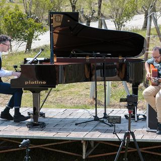 Alba: il concerto dell’International Jazz Day in streaming dalle vigne della scuola enologica albese