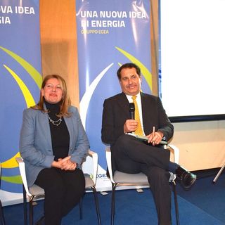 Maria Teresa Furci, provveditore agli Studi di Cuneo, insieme al presidente e amministratore delegato del Gruppo Egea PierPaolo Carini