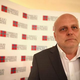Maurizio Marello, 53 anni, avvocato e imprenditore vitivinicolo, dopo due mandati da sindaco ad Alba è stato eletto in Consiglio regionale nella fila del Pd
