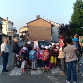 Quattro giorni di Pedibus “allargato” per raggiungere le scuole di Bra