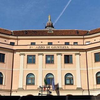 Il palazzo di giustizia di Asti, dove è in corso il procedimento a carico del medico albese