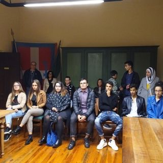 Monchiero: l'amministrazione consegna la Costituzione ai 7 neo diciottenni