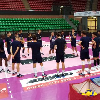 Volley maschile A2  - Prosegue la preparazione di Cuneo, la carica di Galaverna e Bonola (VIDEO)