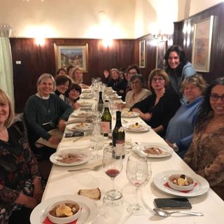 Susanna Camusso ieri sera a Cuneo assieme alle donne della Cgil Susanna Camusso ieri sera a Cuneo assieme alle donne della Cgil