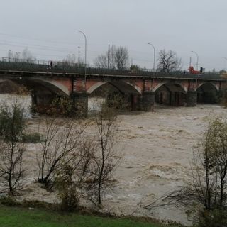 Il Tanaro oggi ad Alba dal Ponte Vecchio