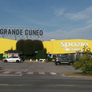 Tabaccherie aperte nei centri commerciali e distributori automatici aperti anche di notte