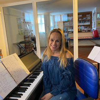 Save the date, giovedì 16 luglio il Caffè Letterario di Bra è su Facebook con Daniela Caggiano