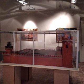 Bra, esposta una replica in scala dell'antico castello scomparso, riportato alla luce dagli studi di Fra Luca Isella