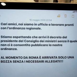 Il messaggio postato dal governatore lombardo Fontana, con le parole scritte sul suo pc e indirizzate a Roma, prima dell'accordo raggiunto nella notte
