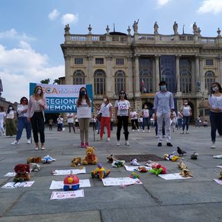 La protesta degli insegnanti della scuola paritaria, giovedì a Torino