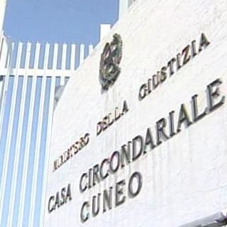 Carcere di Cuneo, aggrediti cinque poliziotti penitenziari