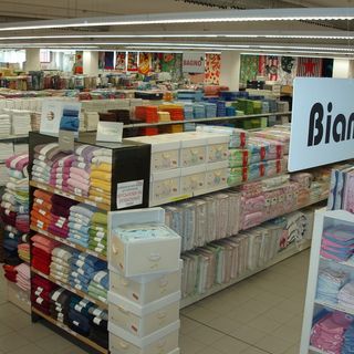 Cerchi il miglior rapporto qualità-prezzo su biancheria, intimo e abbigliamento? La risposta è "Confezioni Margherita" Cerchi il miglior rapporto qualità-prezzo su biancheria, intimo e abbigliamento? La risposta è "Confezioni Margherita"