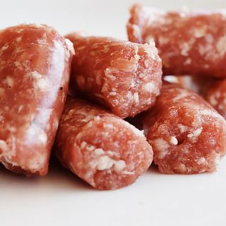 La Salsiccia di Bra, prodotto annoverato dall'Atlante dei Prodotti Agroalimentari Tradizionali del Piemonte (Foto Davide Gallizio)