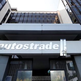 La possibile revoca della concessione ad Autostrade fa tremare le Fondazioni Cuneo e Torino