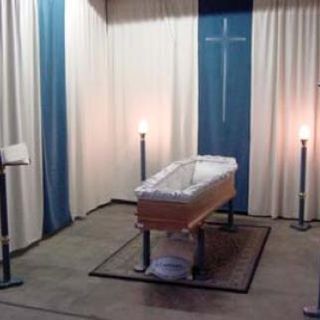 Servizi funebri, maggiore flessibilità nell’individuazione dei luoghi idonei all’accoglienza delle salme Servizi funebri, maggiore flessibilità nell’individuazione dei luoghi idonei all’accoglienza delle salme