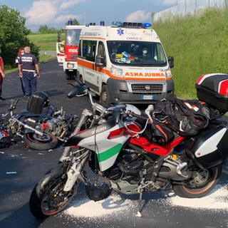 Scontro tra due moto a Paroldo, interviene elisoccorso: quattro feriti, grave 58enne di Gaiola