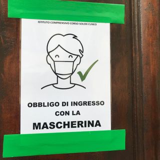 Scuole in Piemonte, 14 giorni di quarantena per i positivi senza tampone finale. Test rapidi in arrivo la prossima settimana e riduzione a 10 giorni