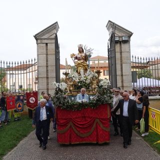 Bra torna ad abbracciare la Madonna dei Fiori, patrona della città [FOTO]