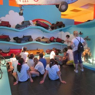 Bra, al museo del giocattolo i più piccoli imparano a "disegnare l’arte" Bra, al museo del giocattolo i più piccoli imparano a "disegnare l’arte"