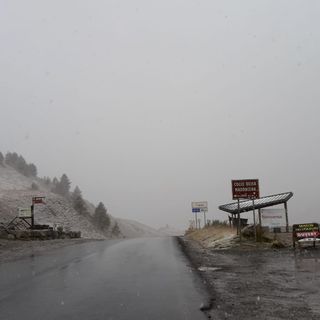 Bianco risveglio per il Colle della Maddalena: ecco i primi fiochi d'autunno