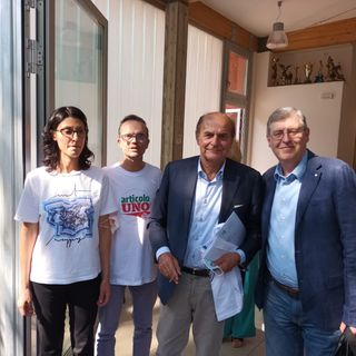 Asinistra la dottoressa Sferruzza