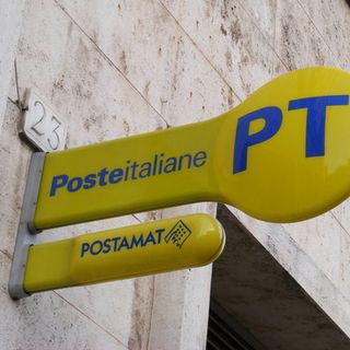 Poste Italiane potenzia l'apertura di 13 uffici in Granda Poste Italiane potenzia l'apertura di 13 uffici in Granda
