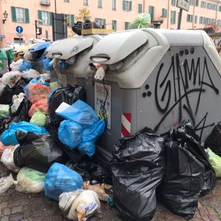 Anche a Cuneo scioperano gli addetti ai servizi ambientali, disagi nella raccolta rifiuti. I sindacati: "Adesione all'80%" "