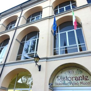 Il "Mucci" di Bra riparte dopo la quarantena: in presenza 7 classi su 31 con la grana dei laboratori