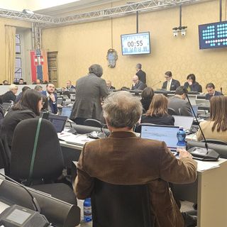 Pioggia di emendamenti, discussione arenata sull’Irpef: consiglieri in aula anche di sabato
